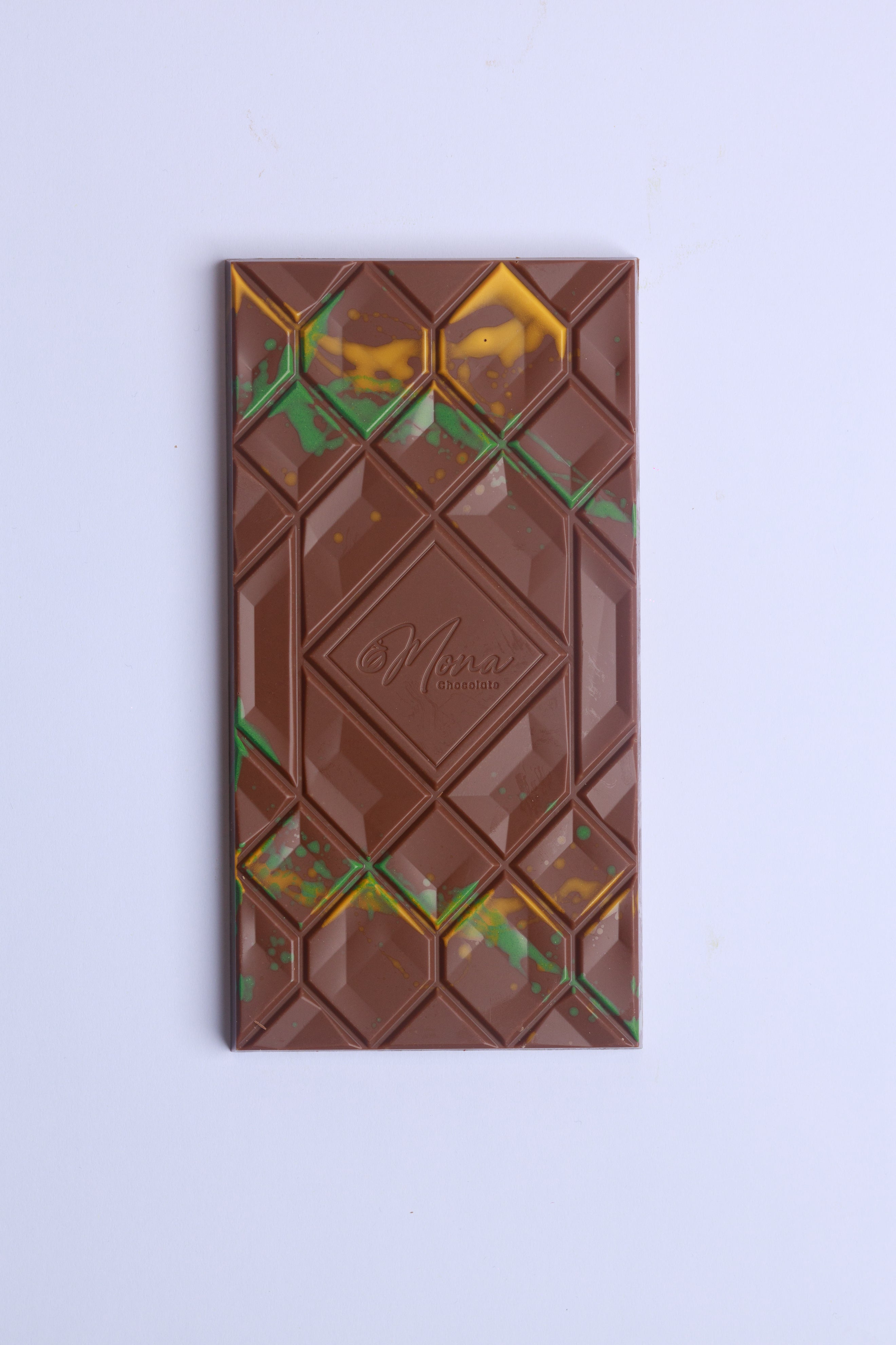 Pistachio Kunafa Milk Chocolate Bar