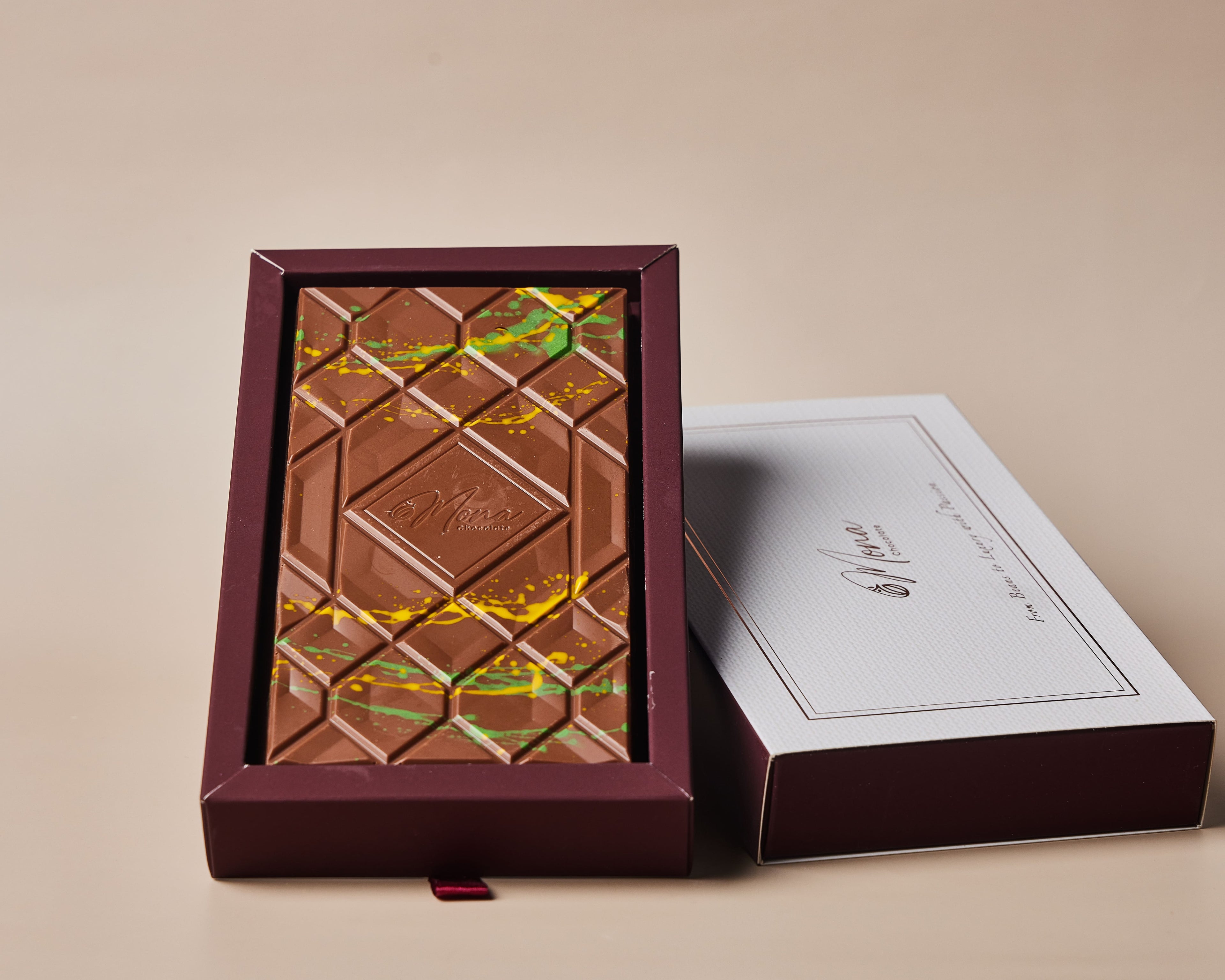 Pistachio Kunafa Milk Chocolate Bar