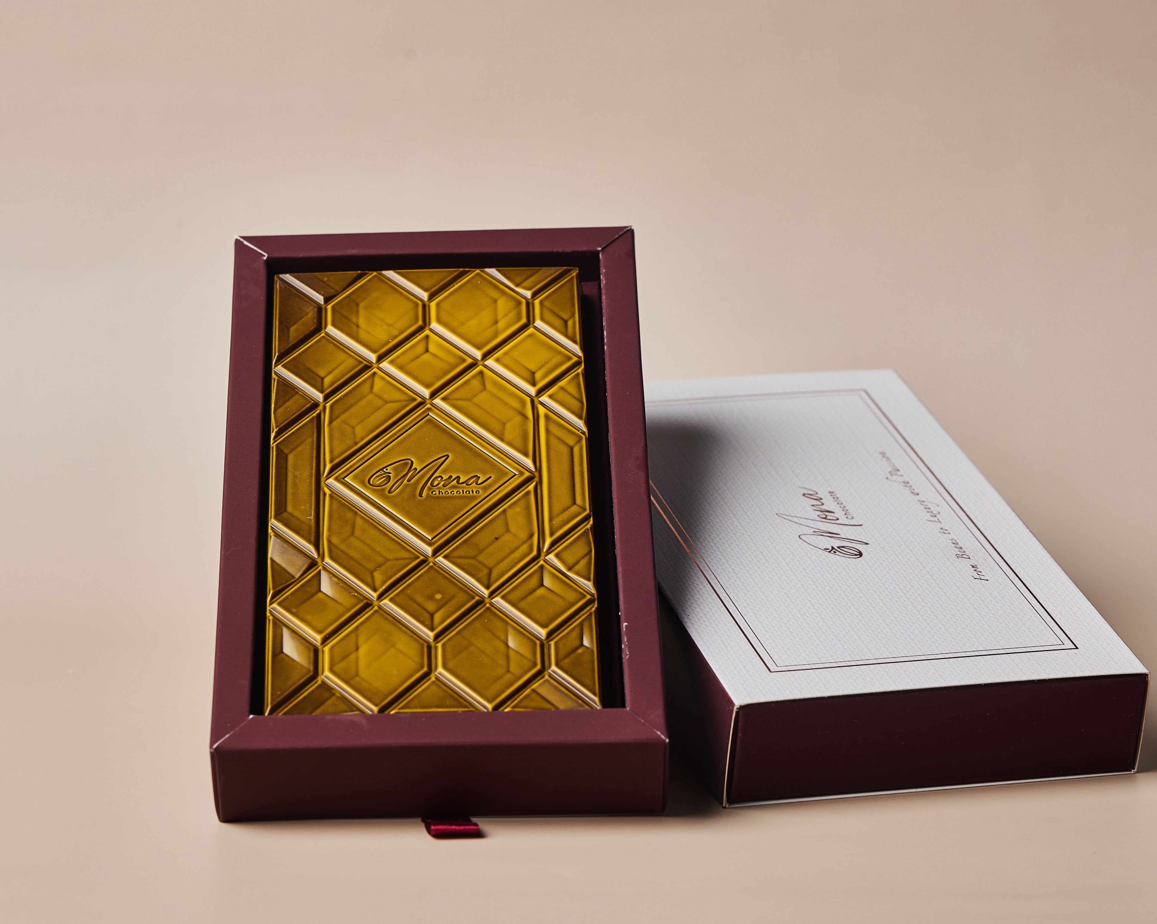 Caramalized Pistachio Dark Chocolate Bar